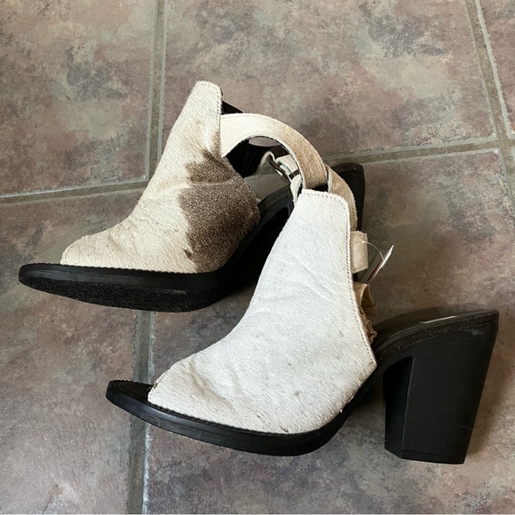 Cowhide Heels - Picture 3 of 3